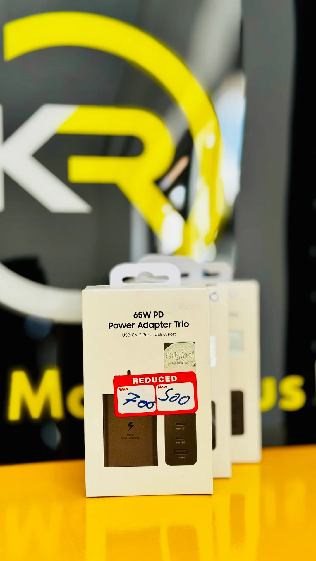 Power adapter trio 65w